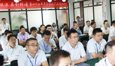 乘風破浪，再創輝煌，藍炬星集成灶2019半年總結規劃會議圓滿結束!