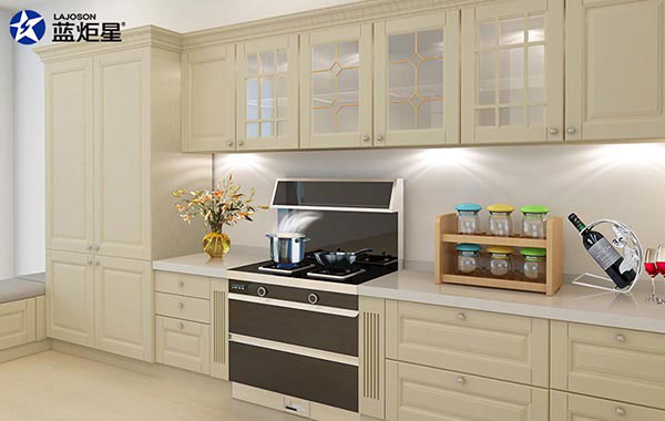 集成灶品牌哪家好？藍炬星為您的健康護航