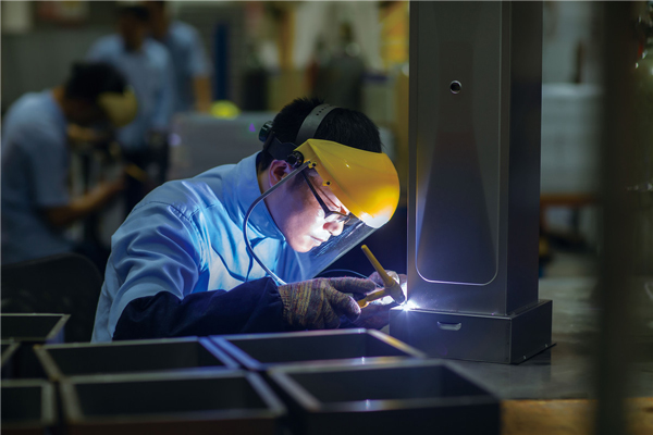 藍炬星集成灶每一個細節(jié)精工細造