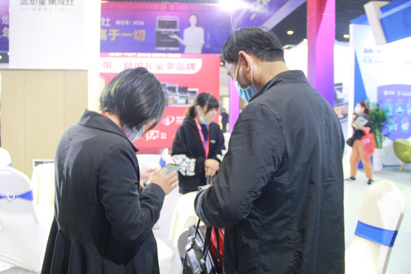 藍炬星集成灶展位現場