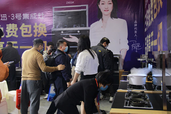 藍炬星集成灶以高品質產品及服務俘獲眾多消費者之心