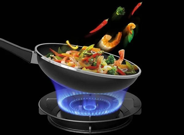 大廚必備的豪橫猛火